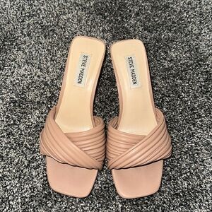 pinkish tan 2 inch heels Steve Madden size 8